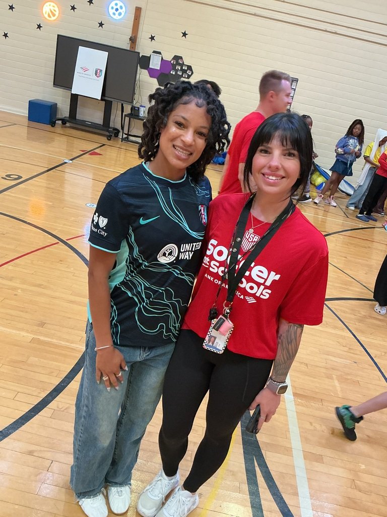 KCPS_Garfield's tweet photo. KC Current teamed up with Garfield Elementary School earlier this month to promote Soccer at Schools. One lucky class got to listen to a player read her debut children's book! #destinationexcellence #kcbaby #kccurrent https://t.co/KuWdR8cJ8Q
