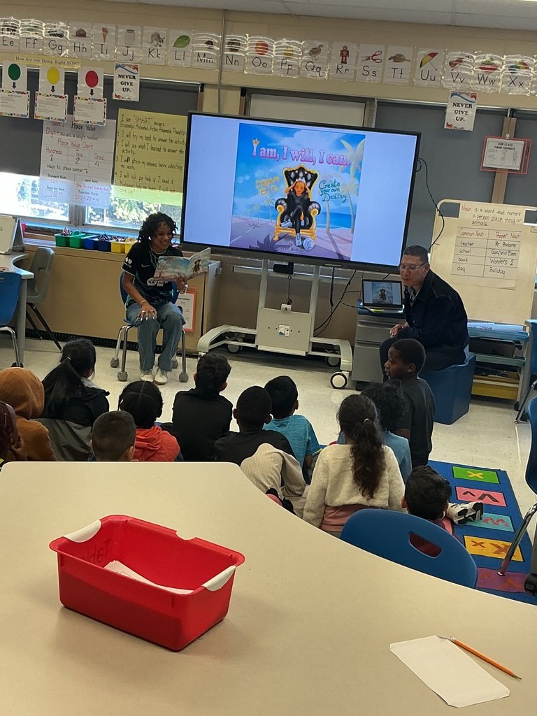 KCPS_Garfield's tweet photo. KC Current teamed up with Garfield Elementary School earlier this month to promote Soccer at Schools. One lucky class got to listen to a player read her debut children's book! #destinationexcellence #kcbaby #kccurrent https://t.co/KuWdR8cJ8Q