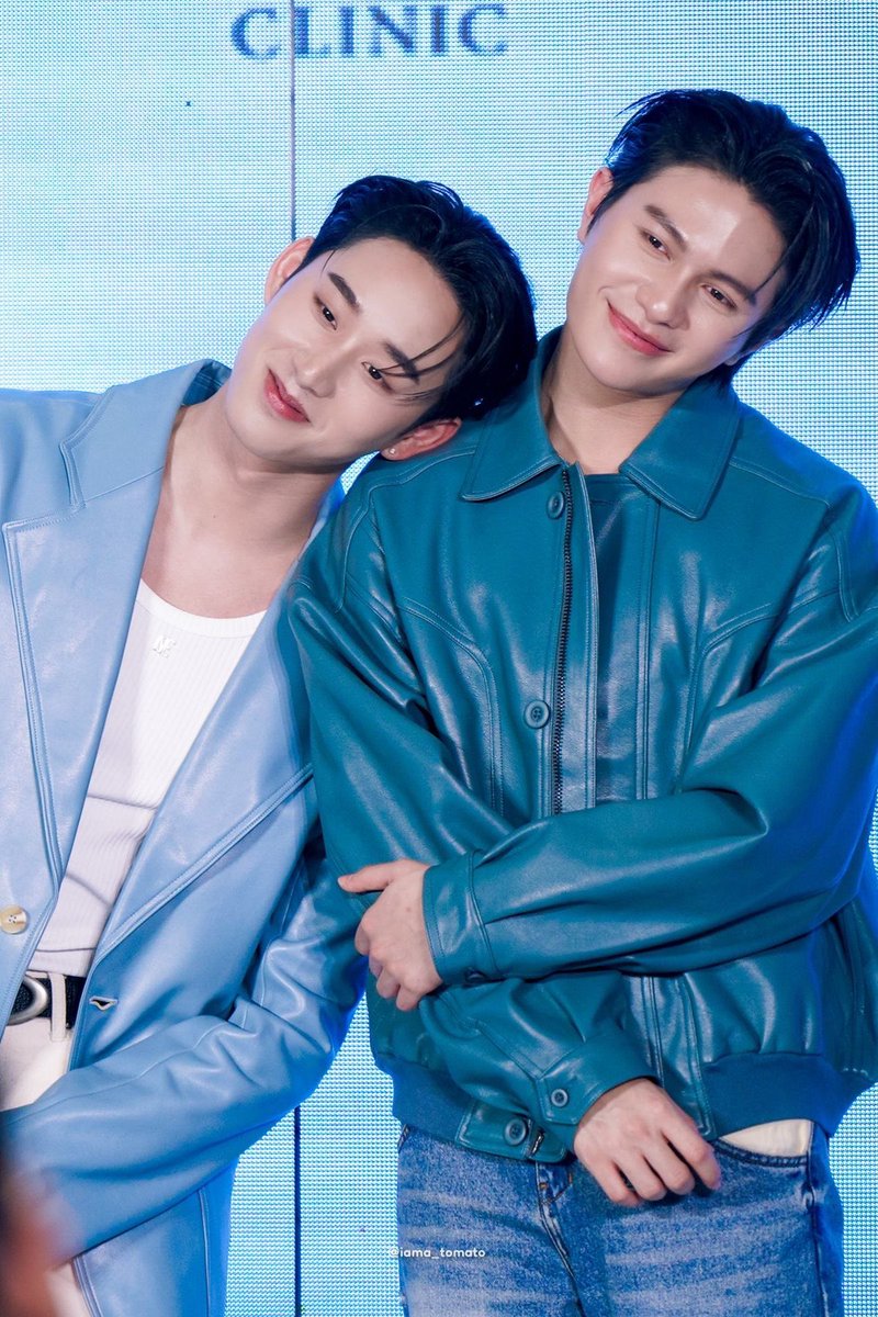 2teeqt's tweet photo. my favs in blue :3

reply and i’ll give you a color to put on your favs 😋 https://t.co/nEgM6uuigF