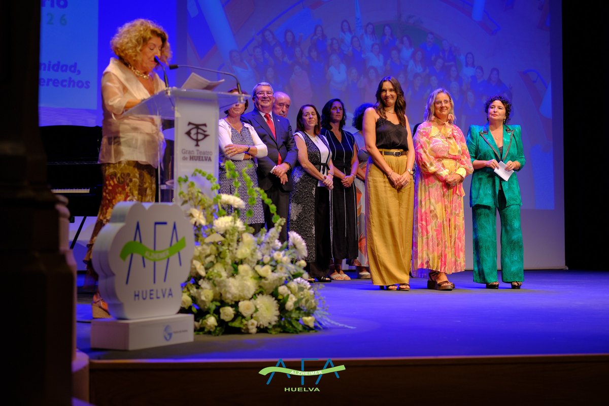 AFAHuelva's tweet photo. Esta tarde ha tenido lugar la Gala del 30º Aniversario y Acto de reconocimiento público a personalidades, por su papel fundamental en el inicio y desarrollo de nuestra andadura hasta el día de hoy.
https://t.co/iZJPxSBbBd
#30añosafahuelva #30aniversario #AFAH #Huelva #Alzheimer https://t.co/NL3j3wrIeg