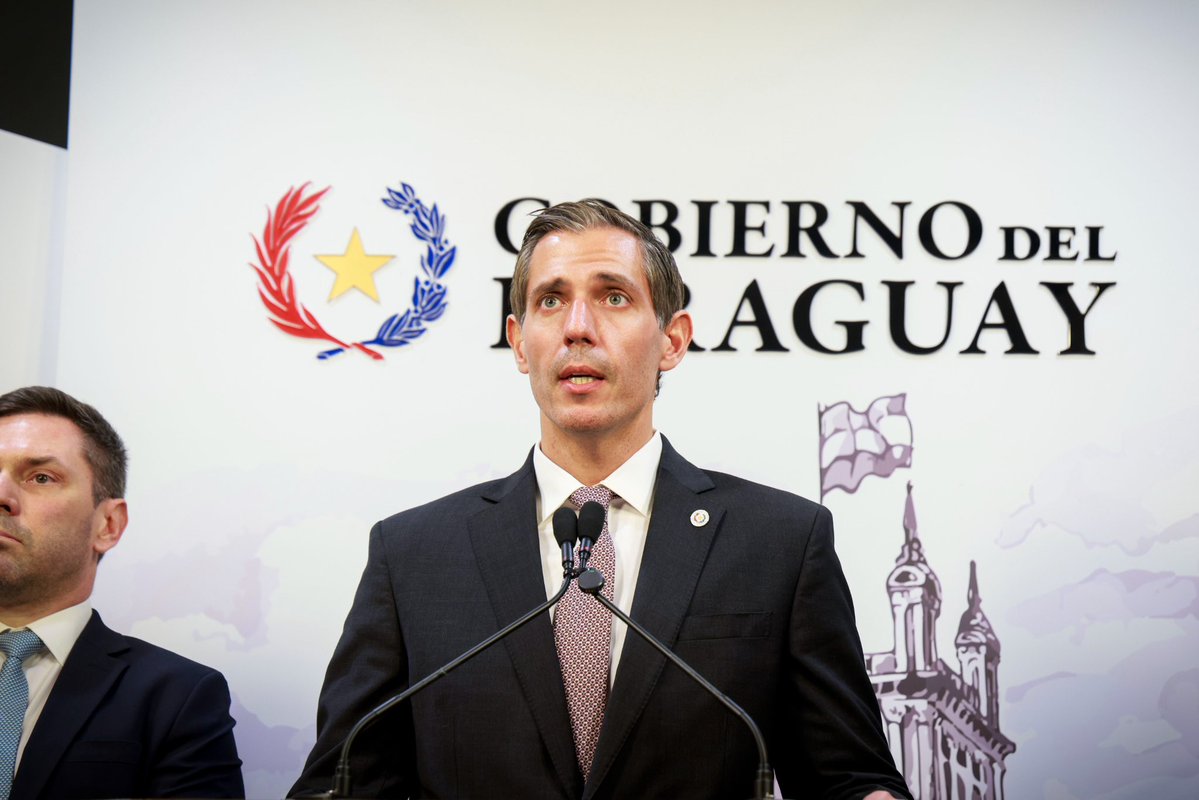mriquelme1's tweet photo. 🇵🇾 Paraguay abre nuevas puertas al mundo.

La misión oficial a Nueva York dejó oportunidades concretas de inversión, crecimiento y generación de empleos.

Desde una inversión de USD 200 millones para el desarrollo forestal, hasta nuevos proyectos de infraestructura, tecnología, energía y servicios, estamos construyendo las condiciones para que Paraguay avance hacia una economía más moderna, competitiva y conectada al mundo.

Con el liderazgo del presidente @SantiPenap, seguimos trabajando para convertir el potencial de Paraguay en inversiones, empleos y desarrollo para todos. 🇵🇾

#GobiernodelParaguay #RevoluciónPy2026 #Paraguay #EEUU