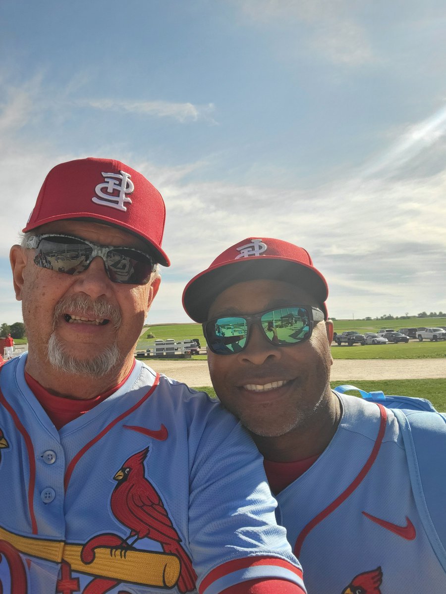 farmerbobnwmo's tweet photo. Cards Fantasy Camp is over. https://t.co/BYT2JfEAYe