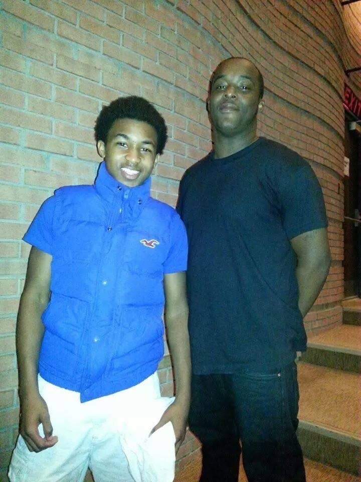 1xeraz's tweet photo. Photo of DDG and Dub is resurfacing on TikTok and fans are questioning whether Dub is really DDG’s brother or his father 😭 https://t.co/Lgko403zhe