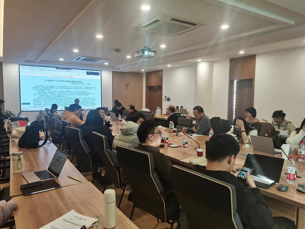UI02ssUdU6kFneF's tweet photo. [Xun Kuang, Lei and team achieve new breakthroughs in academic research! Congrats]， https://t.co/g2GcEHBXrg