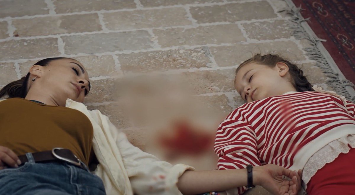 shbnm79's tweet photo. Zeynep ~ EP 2 ❤️‍🩹🥀
.  
#anneyarısı  
#burcuözberk https://t.co/Rmz3d24Dr7