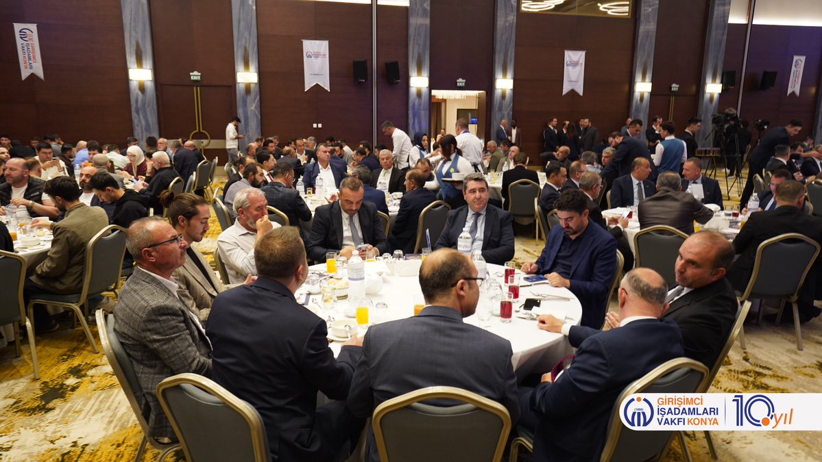 GivKonya's tweet photo. GİV Konya 10. Yıl Programımızda, CHP Konya Milletvekili  @bektasbaris  katılımcılarımıza hitap etti.
Sayın Bektaş’a katılımları için teşekkür ediyoruz.
#GİVKonya #10Yıl https://t.co/NEDwfKlOKH