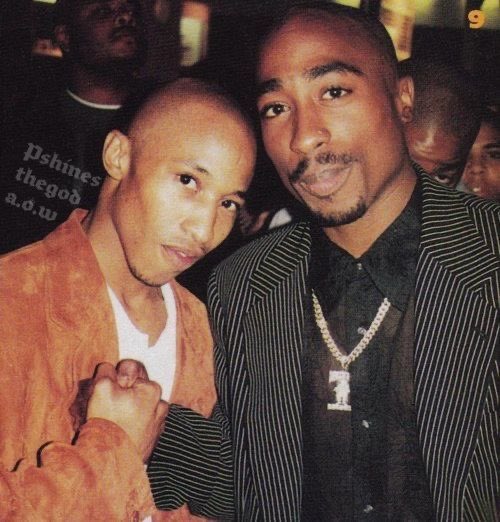 Bobbysleem's tweet photo. The wild story behind this 1996 photo of Fredro Starr and Tupac at the Sunset Park premiere

Fredro says Suge Knight approached him after the movie and offered him a spot on Death Row. During the conversation, Fredro says Tupac gave him a look that made him think twice about signing.

Fredro ultimately stayed with Def Jam. Imagine if he had actually joined Death Row. 👀