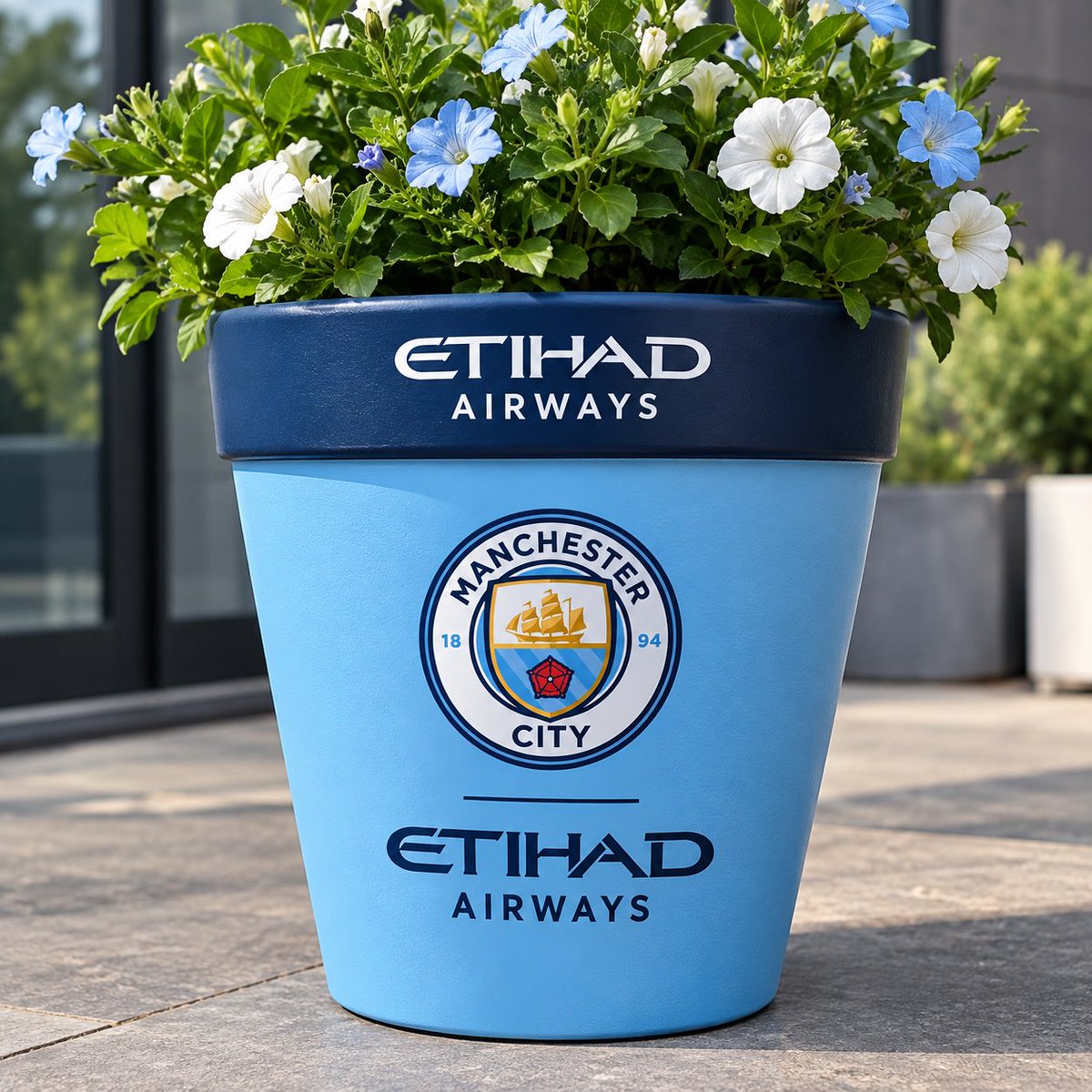RealKevinPalmer's tweet photo. There was a long running joke that Man City had a £200m sponsorship deal for the plant pot a their training ground. No one is laughing now 💰 https://t.co/TEY8r4wObW