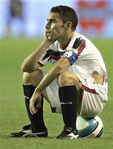 Navismo16's tweet photo. Lo último que me esperaba era a Lamine Yamal haciendo una celebración homenaje a David Castedo https://t.co/5nECb2Vve9