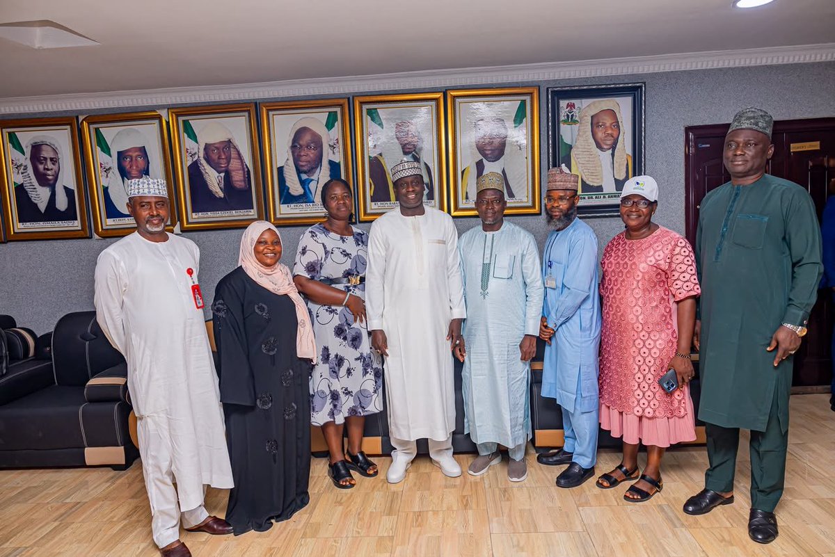 AYNLadeTweets's tweet photo. Shortly before today's plenary, I received the winners of the 11th edition of the National Quiz Competition on the Legislature and Democracy for secondary school students, organized by the National Institute for Legislative and Democratic Studies (NILDS) and held at the Assembly Complex. GDSS Adewole emerged as the overall winner of the competition, God's Heritage Academy, Shao came second, Adventist Secondary School, Shao emerged second runner-up, and Omu-Aran High School and Hill City Schools emerged third and fourth runners-up, respectively.

​I was impressed by their performance in the competition and awarded the sum of 250 thousand naira, 200 thousand naira, 150 thousand naira, and 100 thousand naira, respectively, to the winners and other participants as our way of motivating them to keep striving for excellence.

​It is gratifying to note that our own public school, GDSS Adewole, emerged as the overall winner in a keenly contested competition that included private schools. No doubt, Kwarans are already reaping the fruits of the huge investment of His Excellency Mallam AbdulRahman AbdulRazaq CON in our education sector, which has restored confidence in our public schools.

Rt Hon Engr Yakubu Danladi-Salihu 
Speaker KWHA and APC Governorship candidate 
29. 09. 2026
