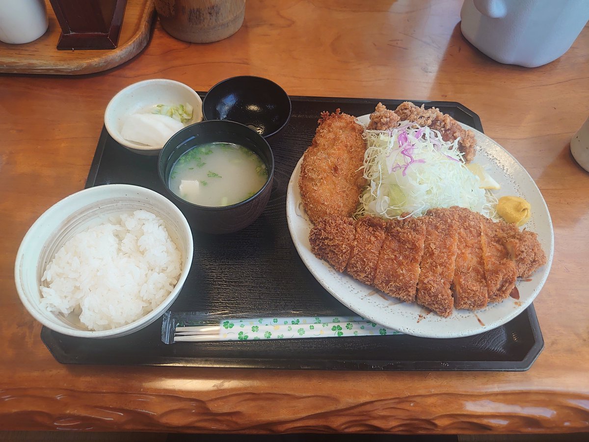 yoneevo3's tweet photo. @bozu_108 とんかつの竹亭かな〜。 https://t.co/A90XF8Znp7