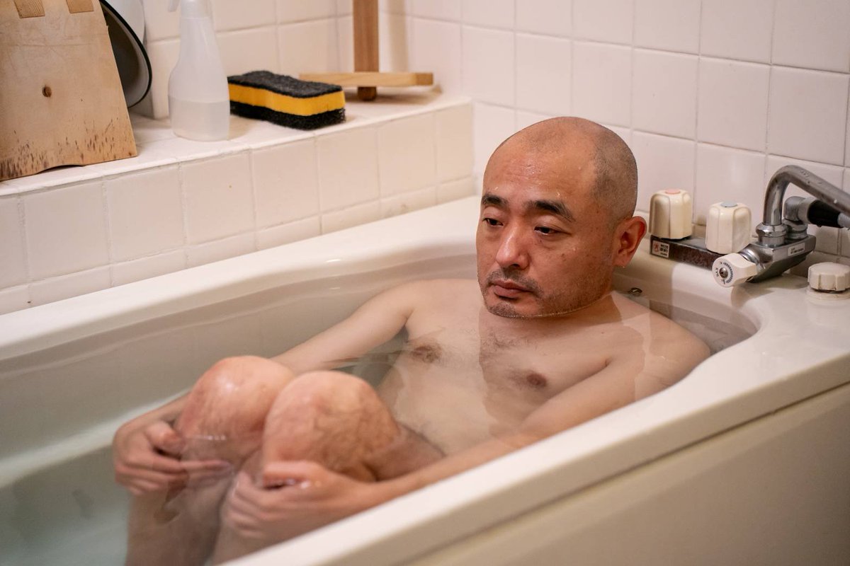 maedakoji221's tweet photo. 映画『Man』
只今、新宿K's cinemaで公開中です。

流されて生きる青年 
VS
自分の正しさに縛られた男

10月2日(金)は宇野祥平くんと
登壇します！
２人で何話そうか。
https://t.co/6E9HQ7zeMV
#映画Man　#宇野祥平　#萩原護 https://t.co/1QvergcHAA
