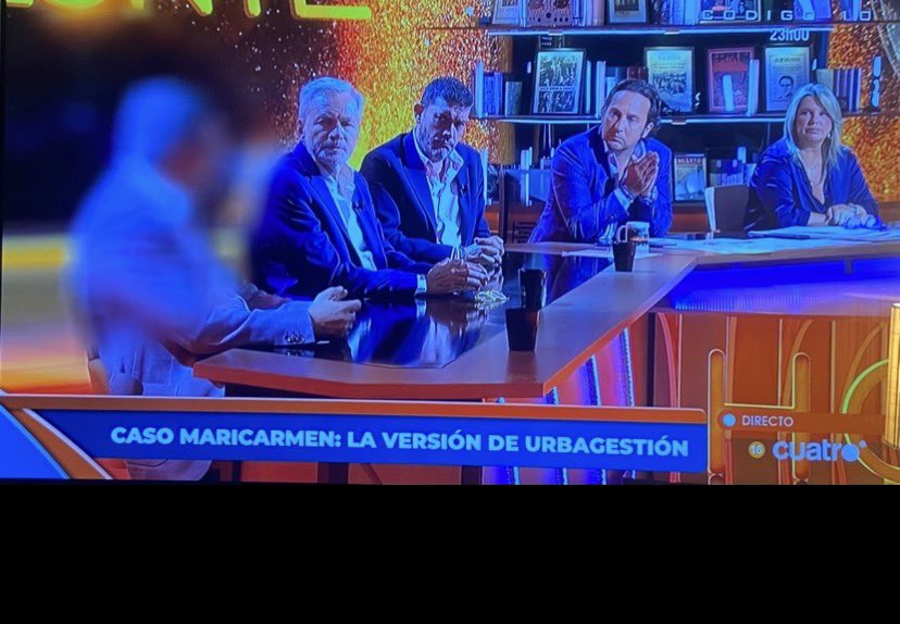 jordievole's tweet photo. Mientras esperaba que empezase la nueva temporada de Al cielo con ella, (ahora mismo en La1), estaba zapeando y me he encontrado esto. A ver si lo he entendido bien. El señor desenfocado no es un fantasma. Es uno de los propietarios de Urbagestión. Y me estoy enterando que Mari Carmen es la auténtica responsable de esta situación. Por fin un programa dándole voz a las auténticas víctimas del problema de la vivienda. Los que desahucian. No los desahuciados. A ver si nos enteramos ya de la verdad. Gracias por abrirle los ojos a España.