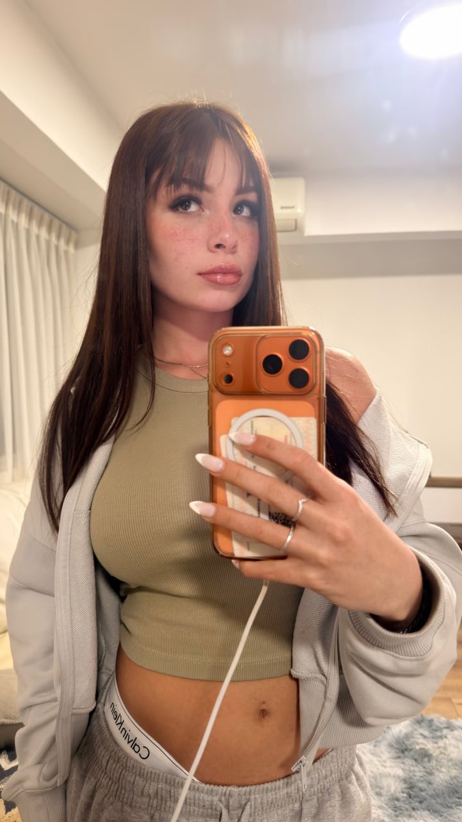 o_livecsta's tweet photo. Push me, and then just touch me
Así o más pretty? https://t.co/sSneIZG7x1