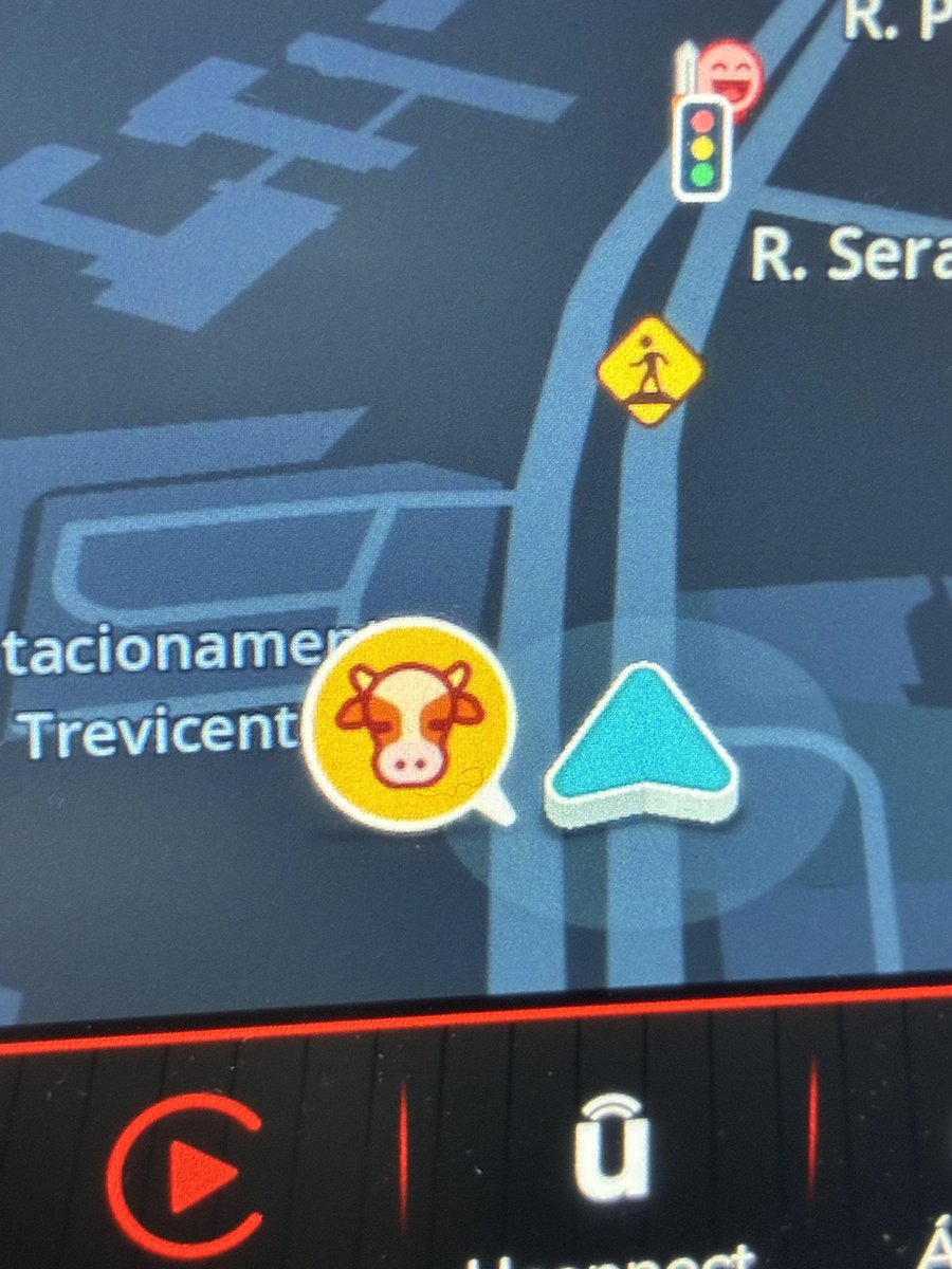 guilhermeebling's tweet photo. Fica meu parabéns ao gênio que colocou alerta de gado na pista no Waze bem onde estava acontecendo o bandeiraço do Flávio aqui em Santa Maria https://t.co/yzXfxkmCQn