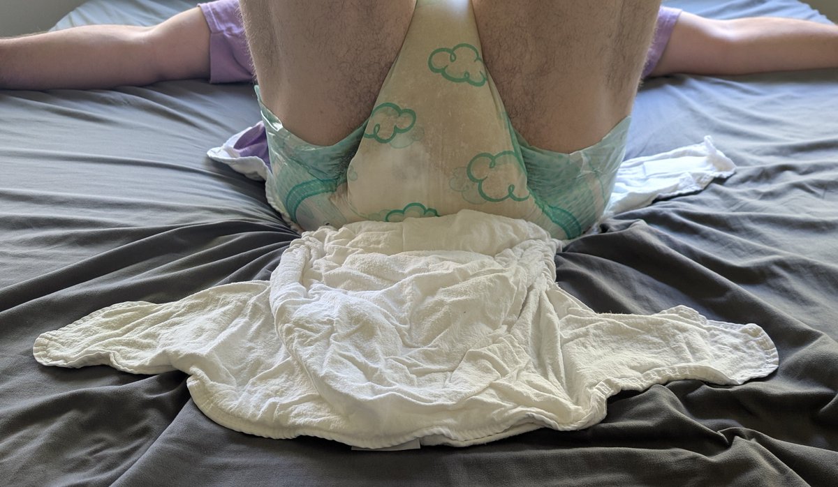 FunWithTheCurve's tweet photo. "Now we both got want we wanted. I get to keep you in that messy diaper as you waddle around knowing who is in charge &amp; you got your fresh diaper. Now be a good little boy and say thank you" 😏 https://t.co/EtTcsTUsAi