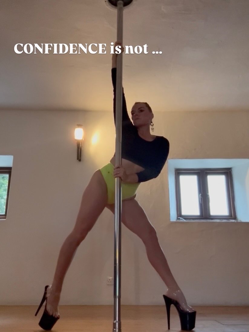 AudreyMarianFay's tweet photo. 🔥🔥
#confident #poledancer #fit #bossy https://t.co/cqhhu4g0Al