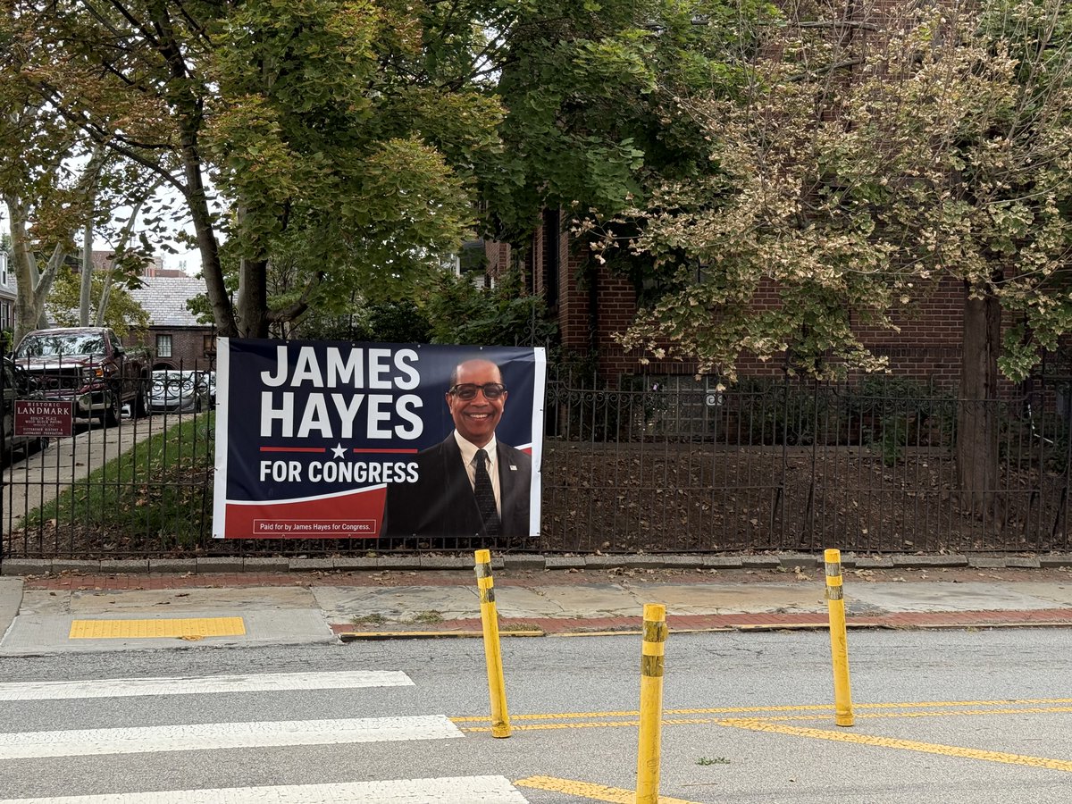 JamesHayesforPA's tweet photo. James Hayes for Congress signs going BIG in Shadyside. If you're driving on Ellsworth, you can't miss this one... well maybe if you've been spending too much time at the great bars on Walnut Street. 😉 https://t.co/6toJuzhrWZ