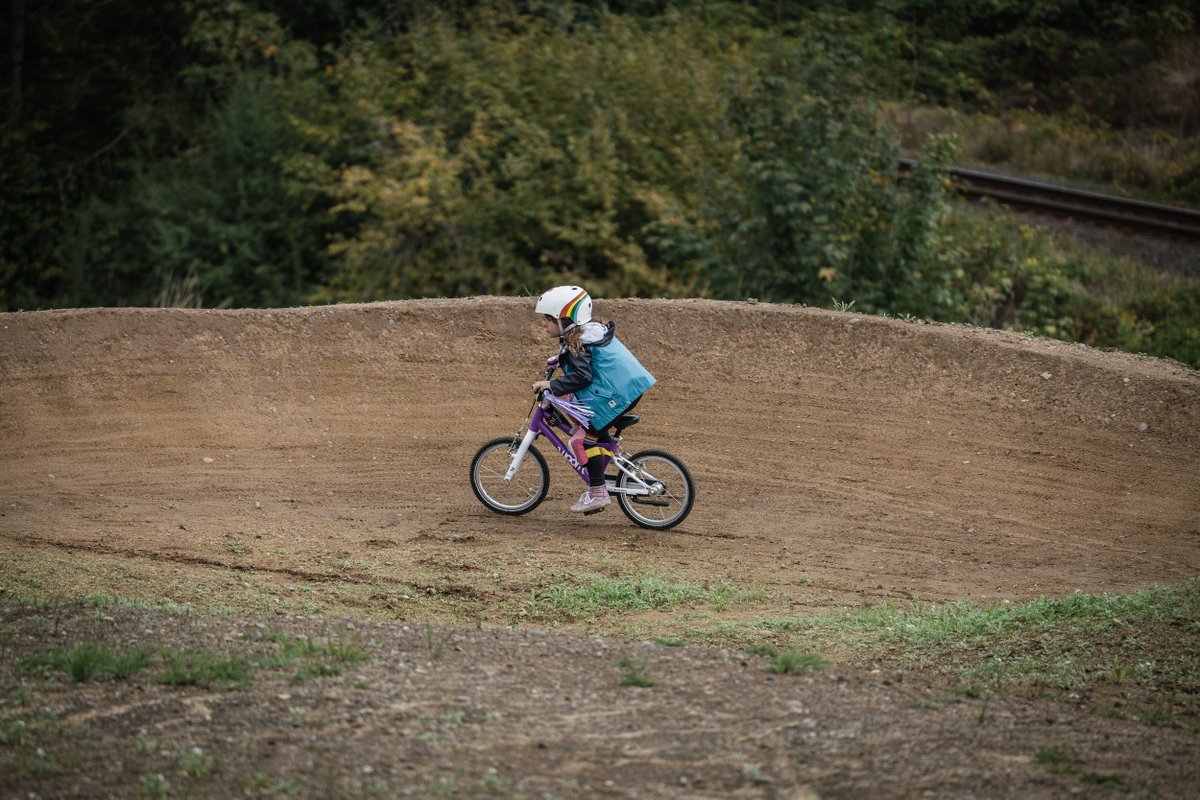 NWTrailAlliance's tweet photo. What if this is the day your kid falls in love with mountain biking?

Take a Kid Mountain Biking Day is coming to the EasyCLIMB trail system in Cascade Locks on Saturday, October 3!

Learn more + register: https://t.co/fM2xppj9wF https://t.co/SYzk56z1eZ