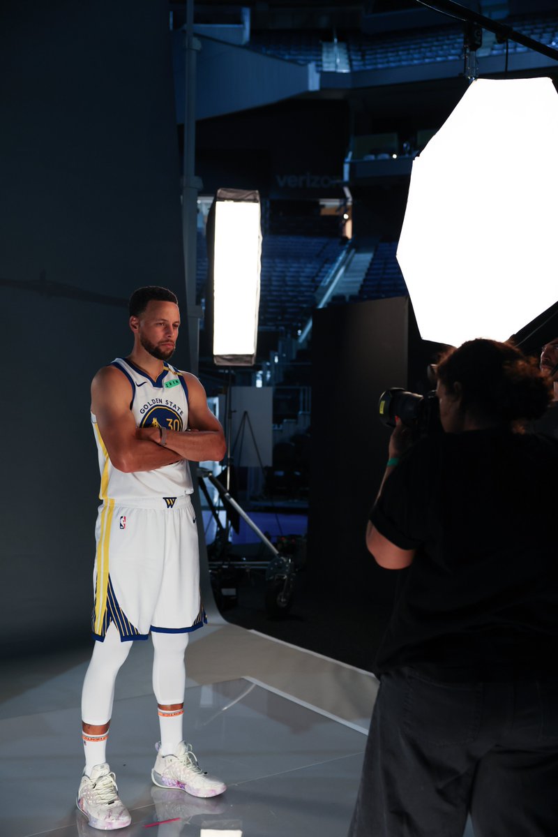 StephenCurry30's tweet photo. Season 18 🏀 https://t.co/r53Ipz6wJe