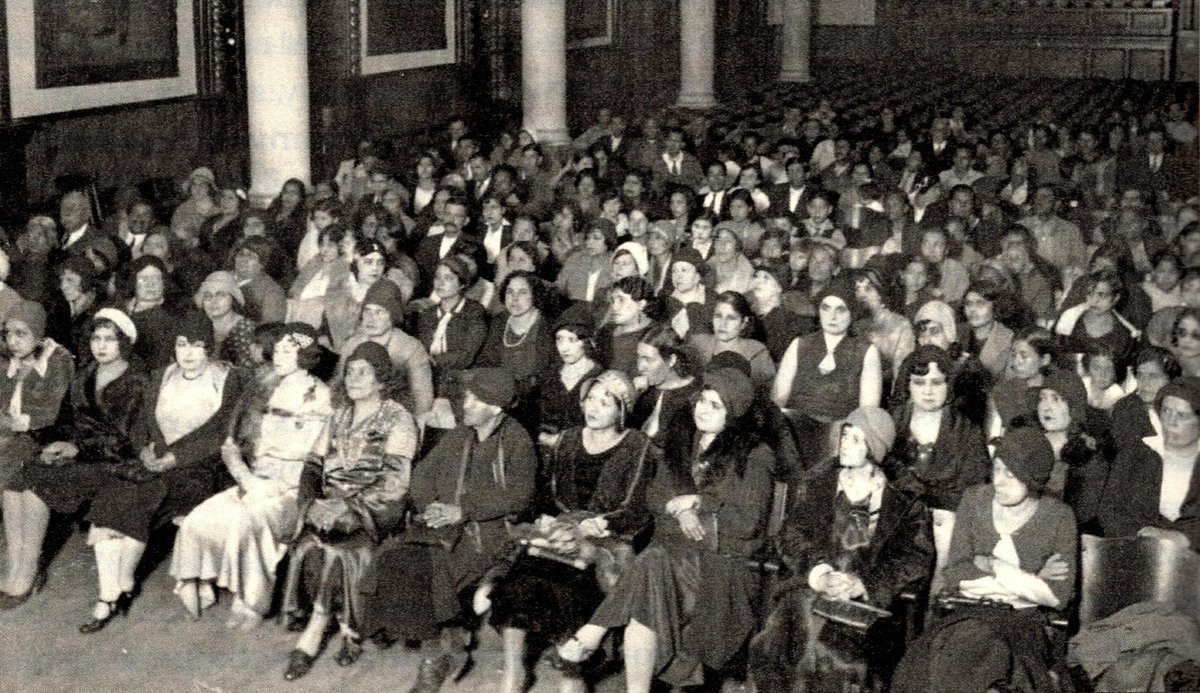 INEHRM's tweet photo. #MujeresenlaHistoria

Entre el 1 y el 5 de octubre de 1931 se celebró en la Ciudad de México el Primer Congreso Nacional de Obreras y Campesinas, uno de los primeros espacios destinados a reunir y articular políticamente a mujeres trabajadoras de distintas regiones. https://t.co/rEUsawf4xq