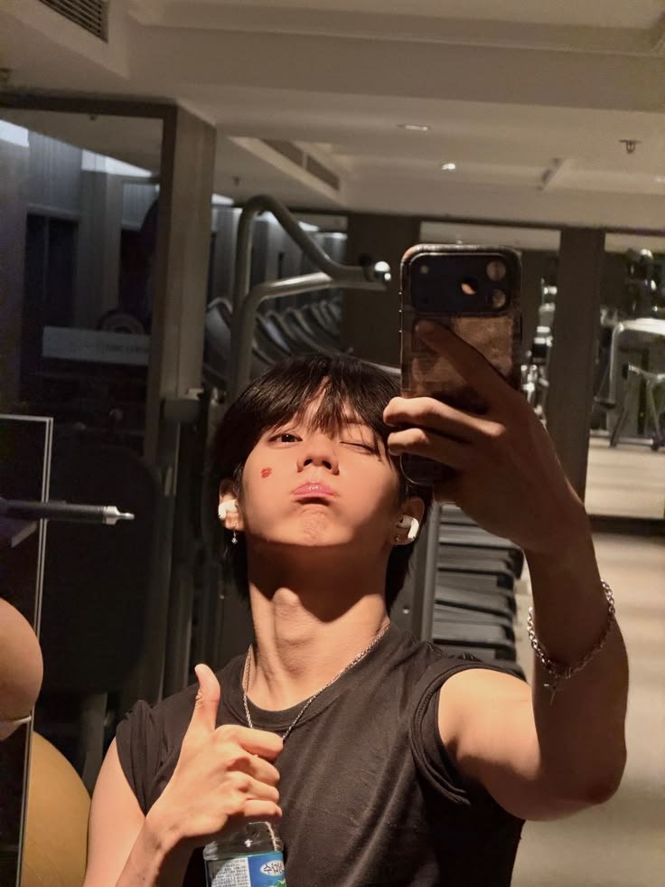 assisdlucas's tweet photo. bh eh nois né 👻 https://t.co/K6mil3YrWm