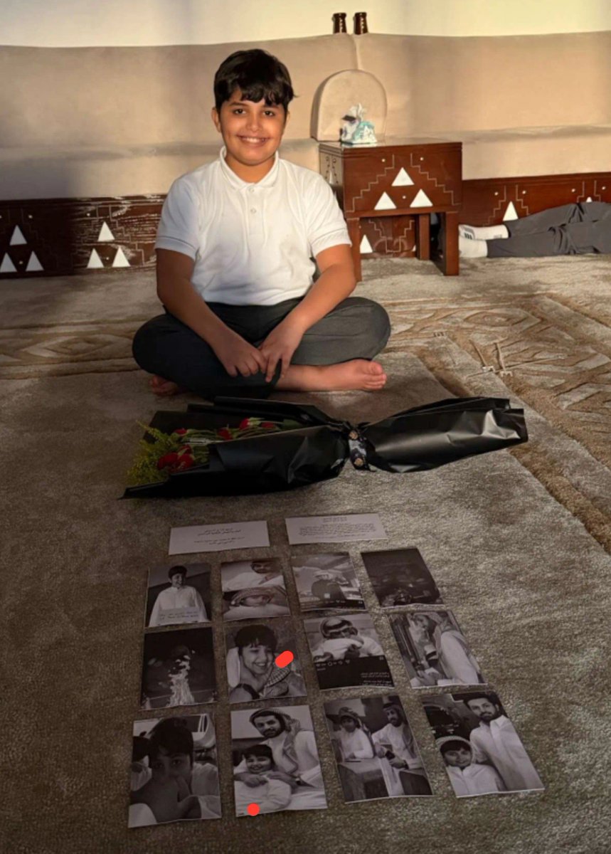 Rashas3eed's tweet photo. نفسي الصورتين ذول تنمل كصور كبيره وجوده حلوه لانهم عجبوني او صور اصغر وتنحط بمداليه وتتعلق بالسياره ☹️
والله يسعد الي جابت الهديه 🤍
#احمد_قزيع_السهلي
#فراج_قزيع_السهلي https://t.co/PUWHVkuUeV