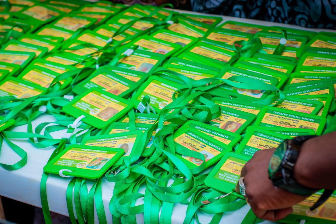 ArcDanmasani's tweet photo. OPERATION TSAPTA: BUILDING A CLEANER KADUNA
A cleaner and healthier Kaduna require collective effort As part of ongoing efforts to strengthen environmental sanitation across Kaduna metropolis Operation Tsapta has conducted screening and orientation for newly recruited sanitation https://t.co/DAhHblbY30