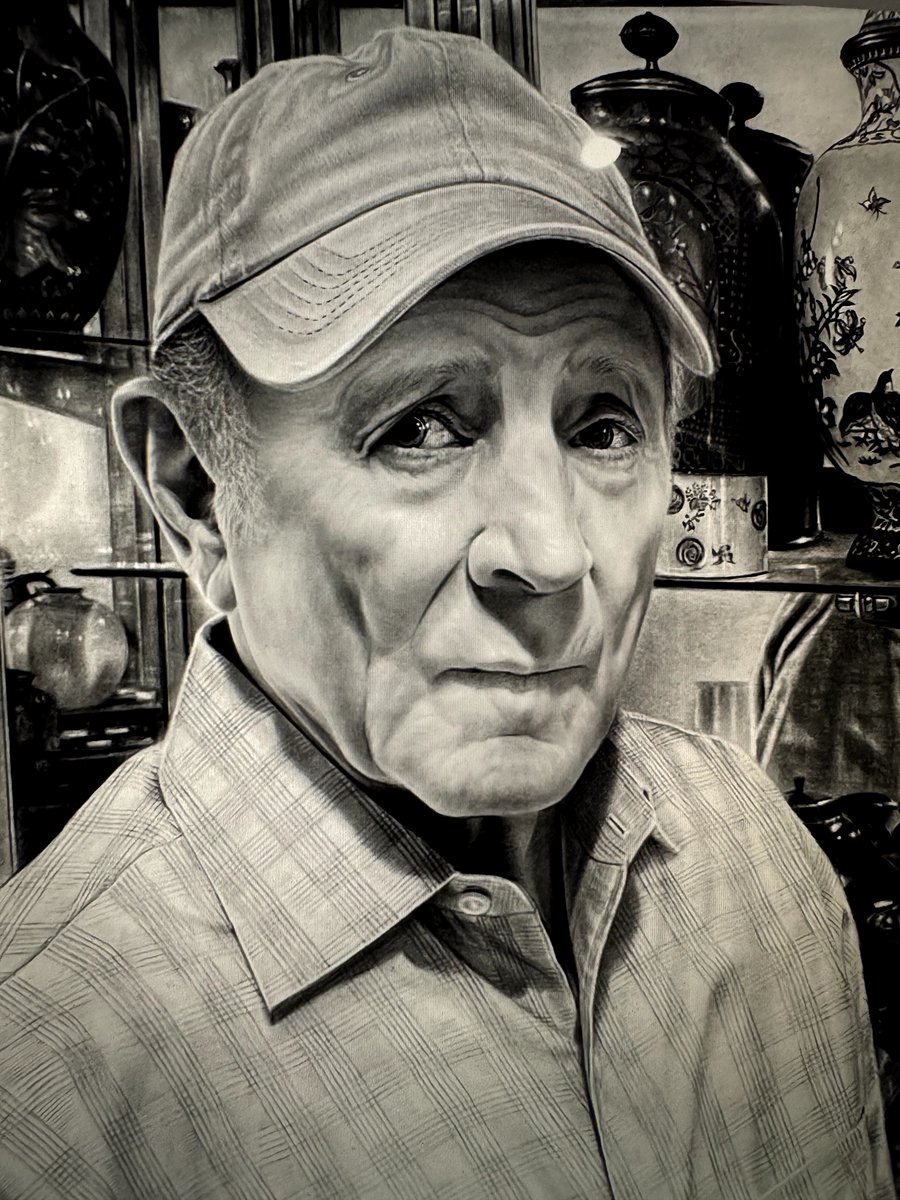 AmbroseRockMike's tweet photo. federico castelluccio did a sad looking picture of Alex Acevedo that died NYC biggest art dealer and my friend and Federico from the sopranos my friend to https://t.co/zaTiOphTCB