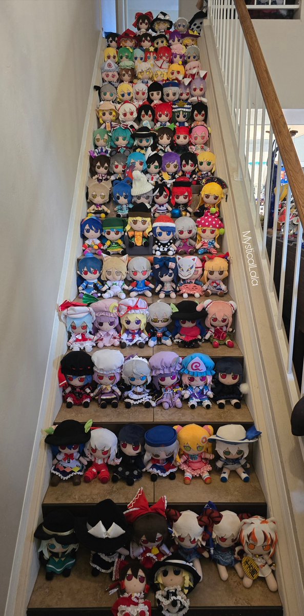 Mysticallala's tweet photo. Updated fumo collection of 2026! 

#東方Project #touhouproject #touhoufumo #fumofumo #plushie #touhoumerch https://t.co/Whm2uMmN4B