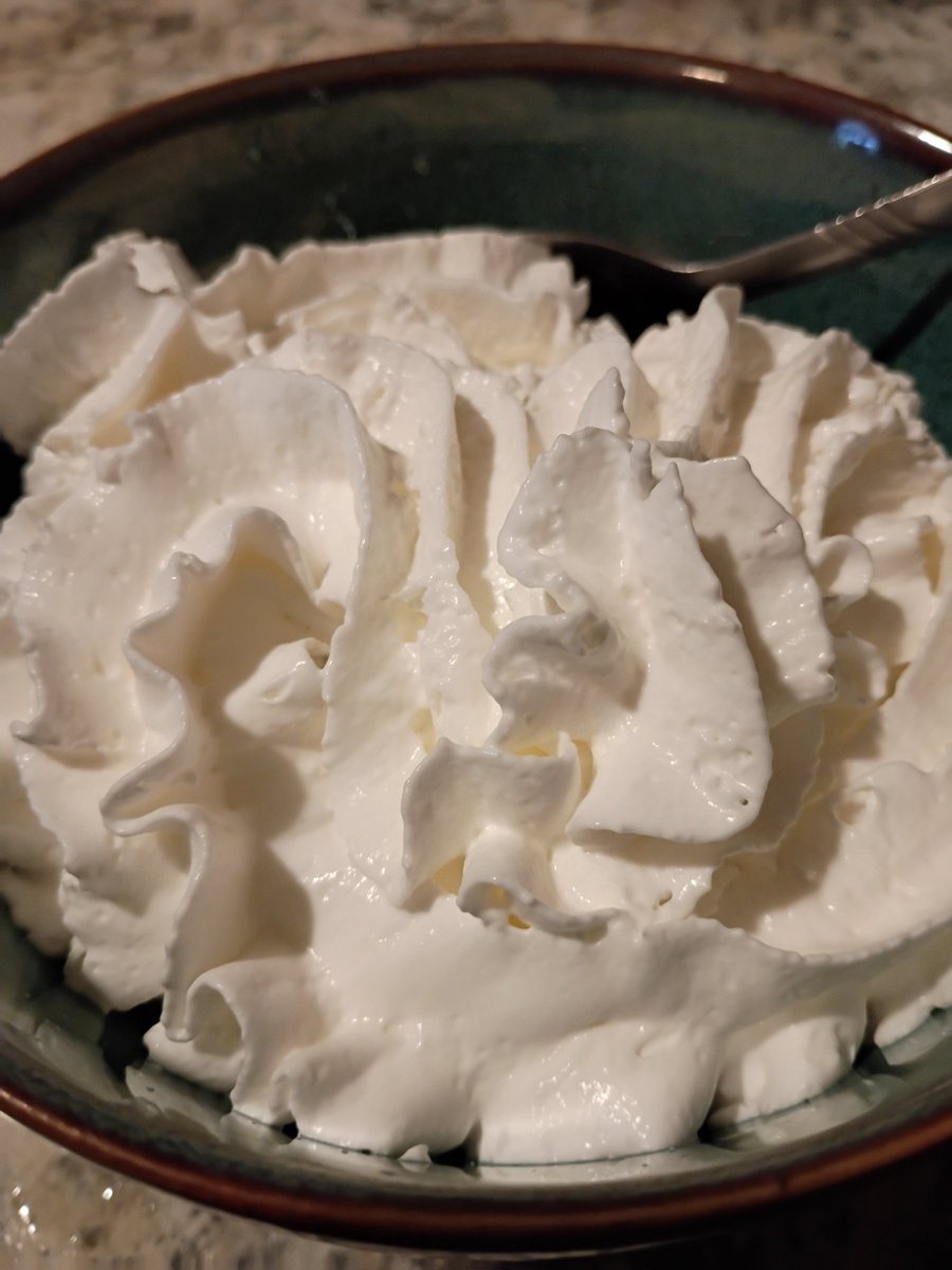 GremTheReaper's tweet photo. MY BEAUTIFUL JELLO 🤤💕 https://t.co/gSZ4DeU3lY