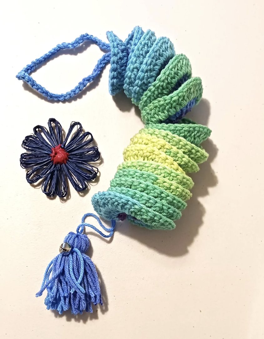 annimae9's tweet photo. Crochet Wind Spinner, Parrot Stripe Color Fiber Art, 42" Yard Decor #grammaleas #crochetwindspinner #parrotstripecolor #fiberart #yarddecor #yardart #42inches #MothersDaygift #giftforher #uniquegifts  https://t.co/huCzQj0QYX https://t.co/hKwGTkd3bi