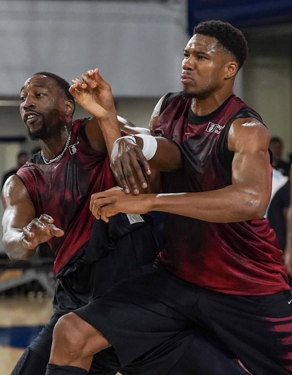 ChefTrillie's tweet photo. Pat Riley really did it https://t.co/Grt9fnbkgH