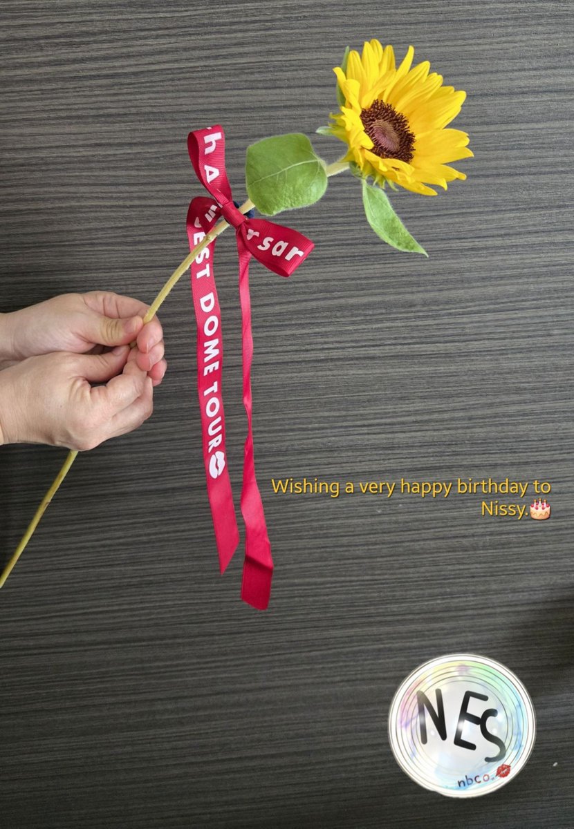 donasaaaaaan's tweet photo. #Nissyに想いを込めて差し出す一輪のお花
#Nissy40thbirthday_1輪ずつを花束に💐
#西島隆弘誕生祭🪄
#Nissy0930🎩
#Nissy40thBirthday💋
#NES💫
#NESnbco.🌟
#Nissy
@NissyStaff
あなたを推せて幸せです🍀
うまれてきてくれて ありがとう
素敵な一年になりますように✨
#NBE https://t.co/ZFTj02Jb2D