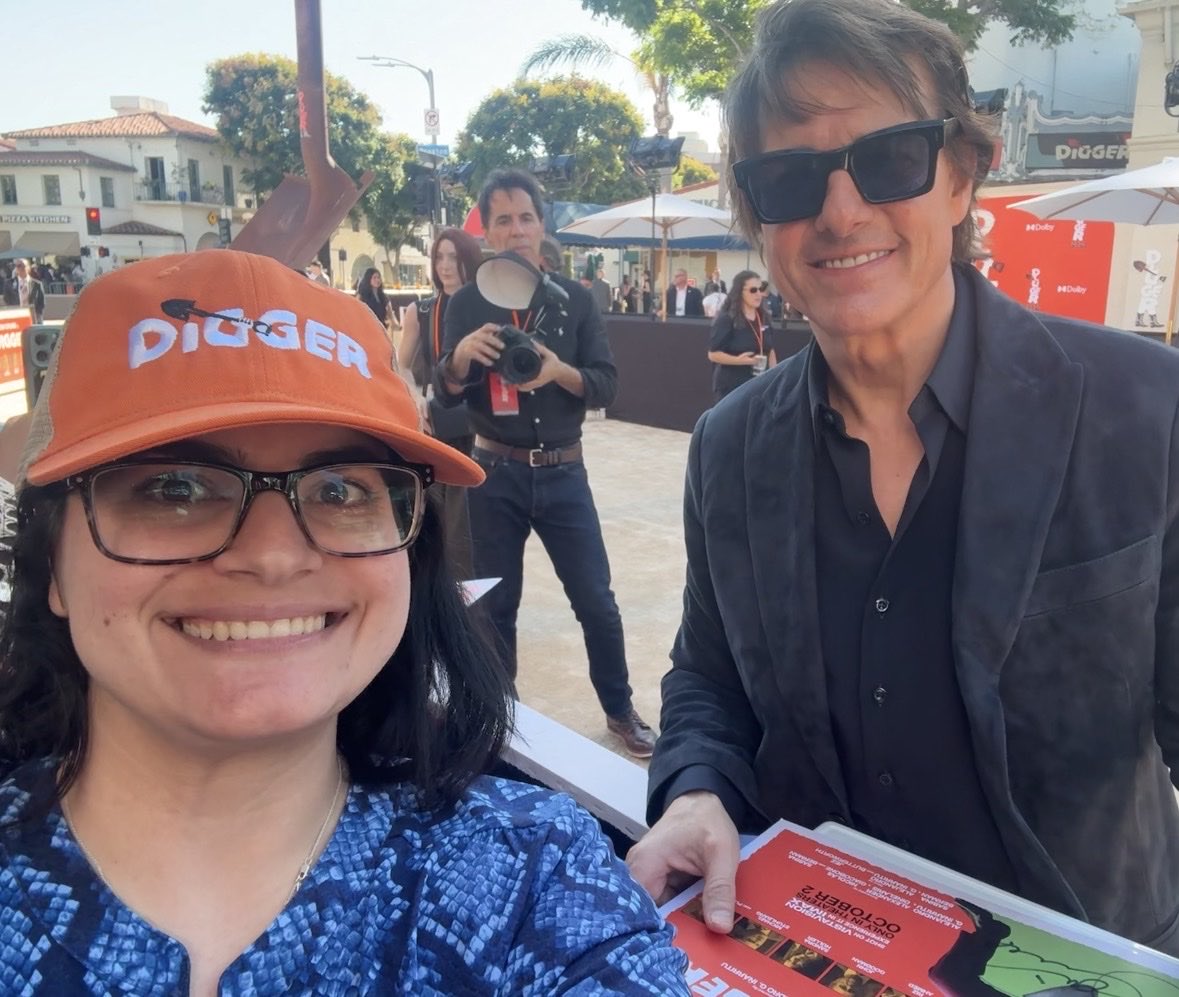 MikaylaWish's tweet photo. Tom Cruise is such an incredible human! Been waiting 34 years to meet him. Made my year! He arrived hours early to meet each fan individually to sign/take photos with us. Not many people do that! Also, Glen Powell was incredibly nice as welll.     @TomCruise #Digger #tomcruise https://t.co/kT8XsSQ5eP