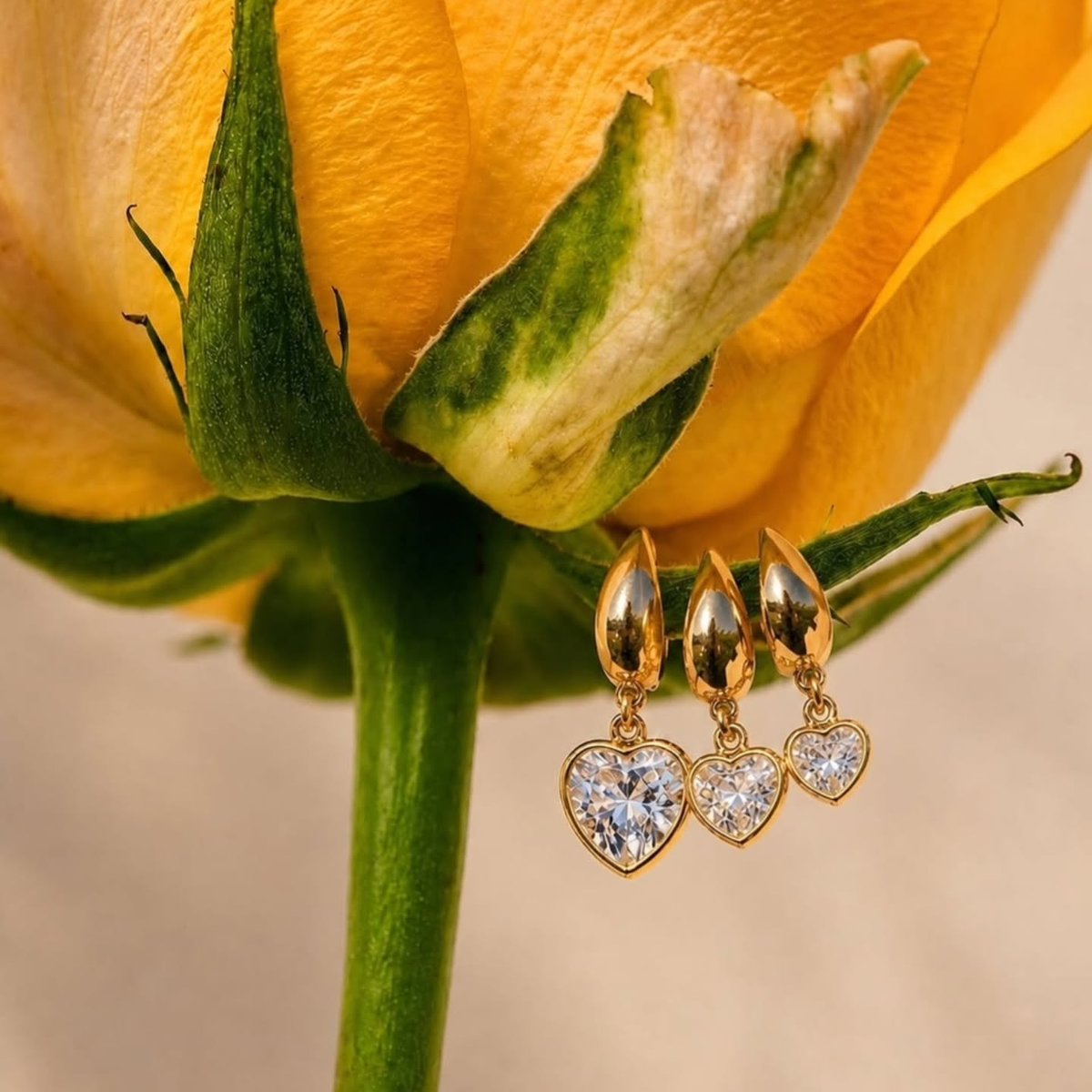 GriceldaRahqe's tweet photo. Delicacy that captivates and shine that speaks for itself. Our new collection features pieces designed to turn every detail into a style statement, like this trio of hearts, combining sophistication, femininity, and charm. Some loves deserve to be https://t.co/KFfauLLUwJ