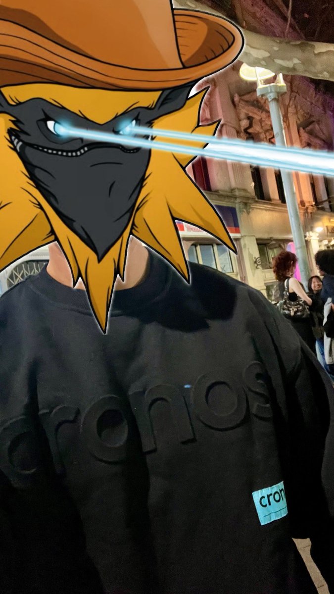Dags0x's tweet photo. Another night out rocking my Cronos Ambassador Jumper!
But, should we get another @UltApp swag though? @Chihatweets π
#ultapp #cronos #trading #crypto #stocks #commodities #PredictionMarkets #wra https://t.co/Oz96Awx9sA
