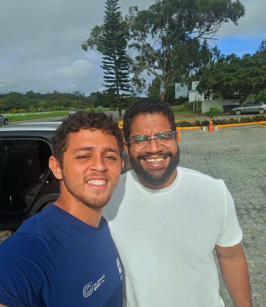 Brillux_00's tweet photo. Vou deixar postado aqui pra quando for no futuro eu me recordar que tenho uma foto com o presidente. https://t.co/HgNfxSBN6l