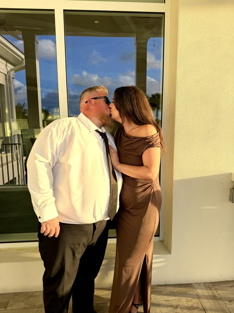 ClaraMaexx's tweet photo. Come see what you're missing 🤭💦 

https://t.co/vLu68NDrzB 

#couples #swing #adults #hotcouples https://t.co/cWxBCbN0tl