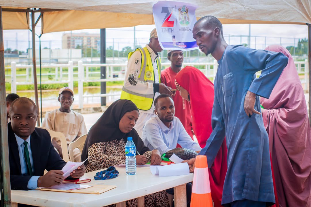 ArcDanmasani's tweet photo. OPERATION TSAPTA: BUILDING A CLEANER KADUNA
A cleaner and healthier Kaduna require collective effort As part of ongoing efforts to strengthen environmental sanitation across Kaduna metropolis Operation Tsapta has conducted screening and orientation for newly recruited sanitation https://t.co/DAhHblbY30