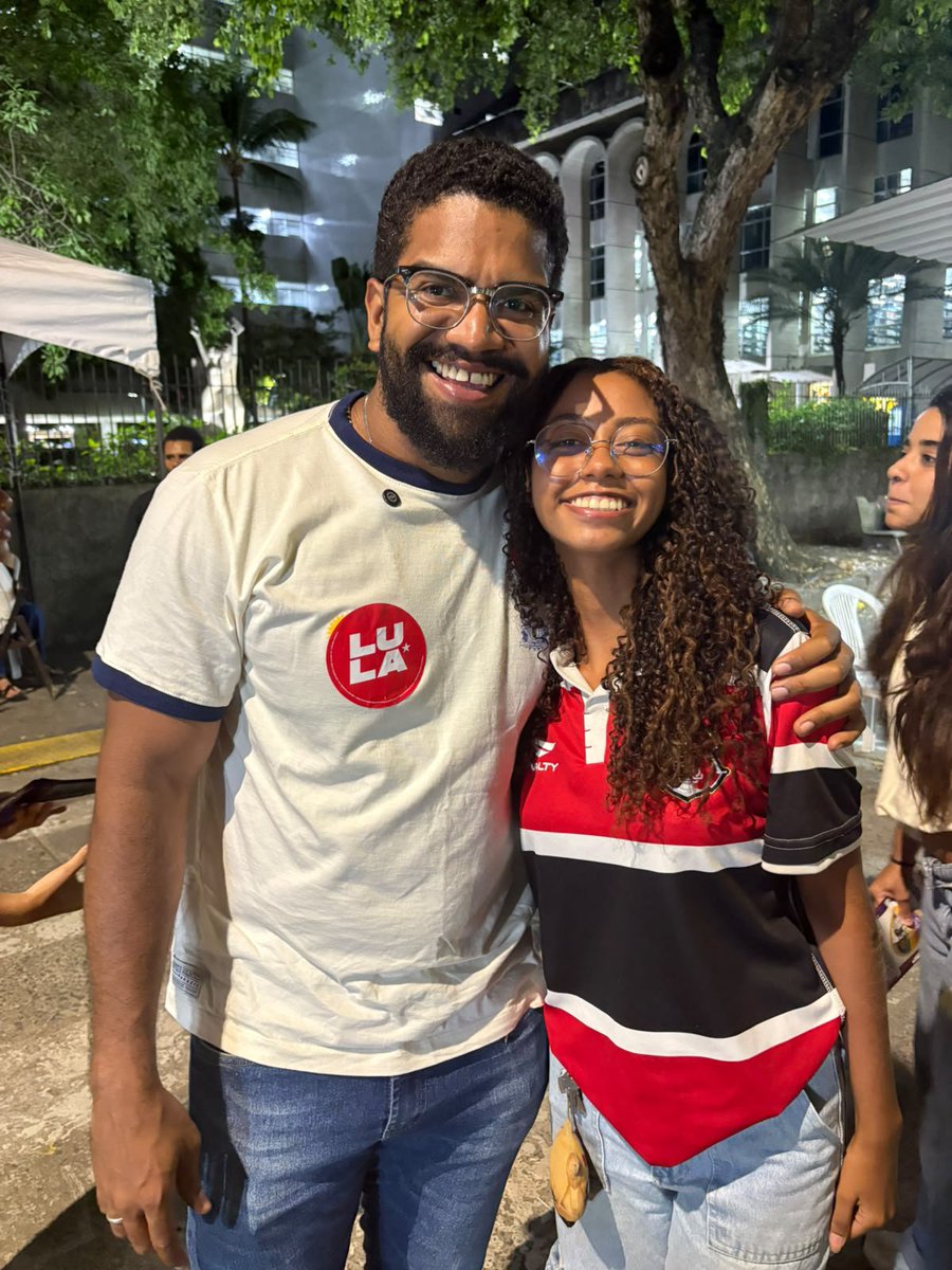 infrunamiss's tweet photo. somos pai e filha #5050 https://t.co/RnvxxspR50