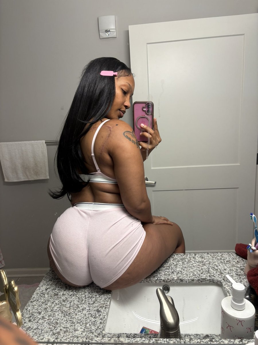 msnicole5677's tweet photo. Who's Filling Me Up Tonight?🥵
Dm me to BOOK A SESSION for FaceTimes , dick ratings, customs, deep throat, handjobs, NURU massage📥car fun 🚗💦 #jaxhookups #jaxlinkups #duvalfreaks #jaxfl #jacksonmeetup https://t.co/p6XHY9uL0e