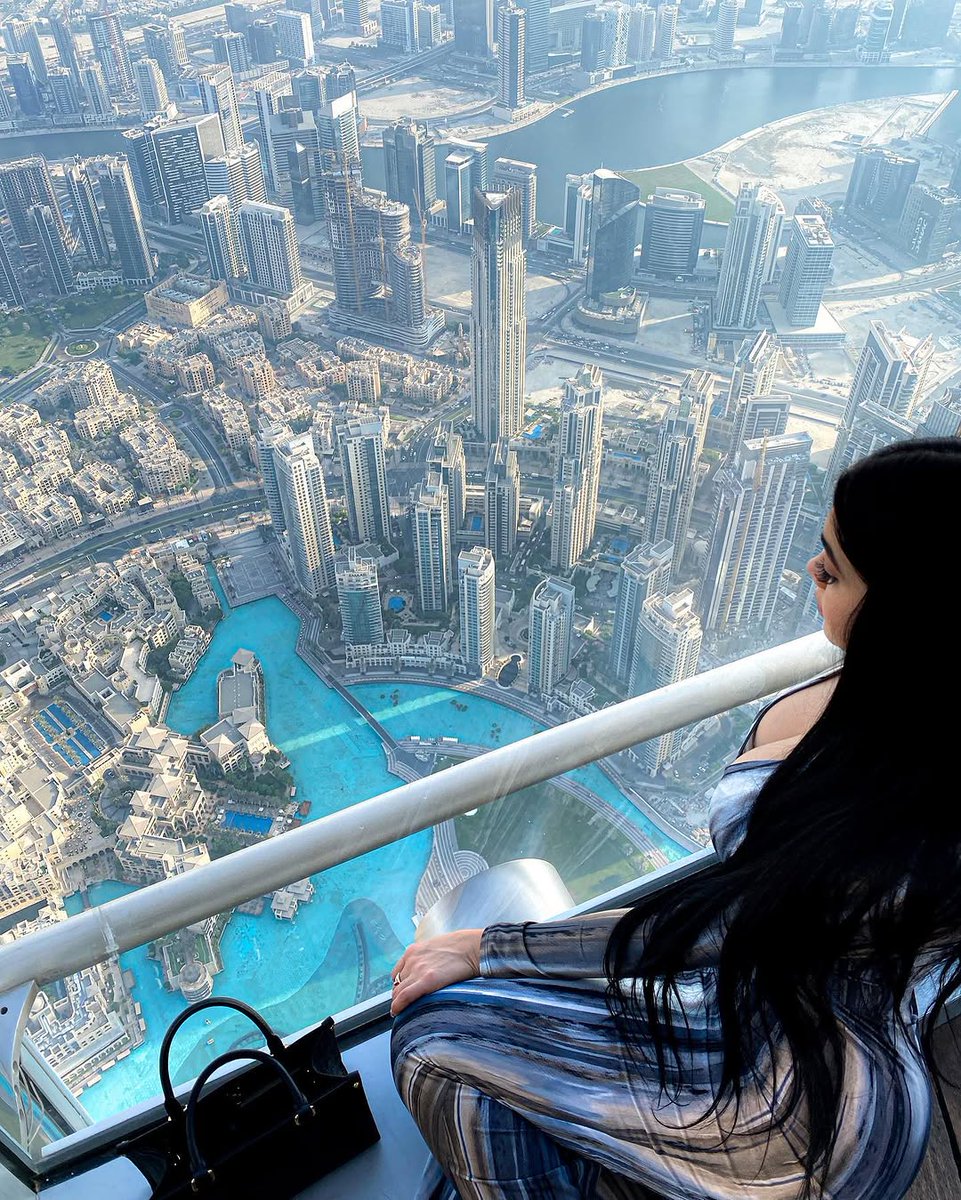 SRamirez44302's tweet photo. The beauty of Dubai is incredible 🤩 https://t.co/XvCfqSyN7J