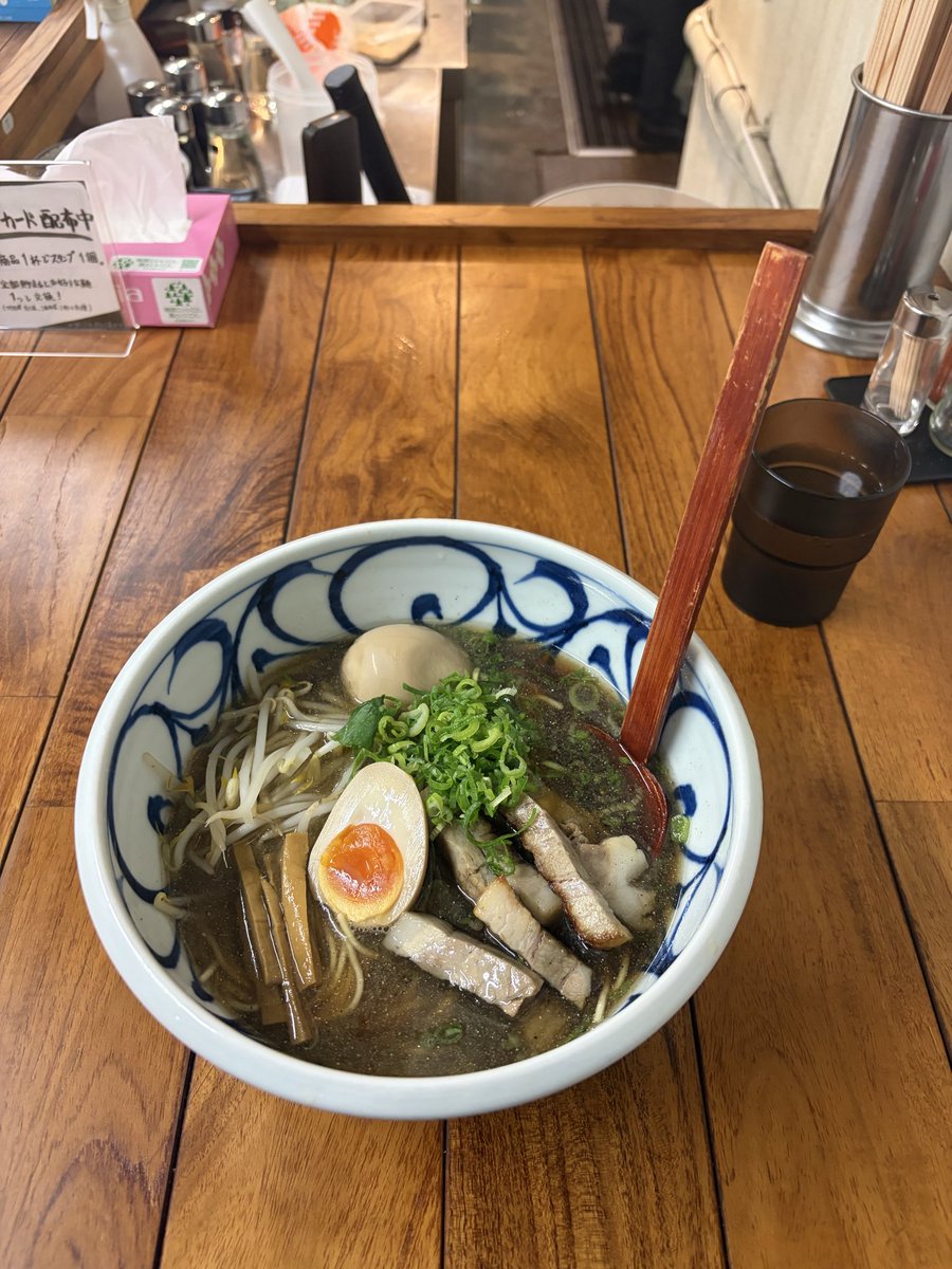 BoooooSato's tweet photo. 昨夜の夜食！
お久しぶりに十日市の周月さん！
チャーシュー麺煮卵トッピング！
うまかったー！また行きまーす。
ごちそうさん！ https://t.co/5tbgIrmfDR