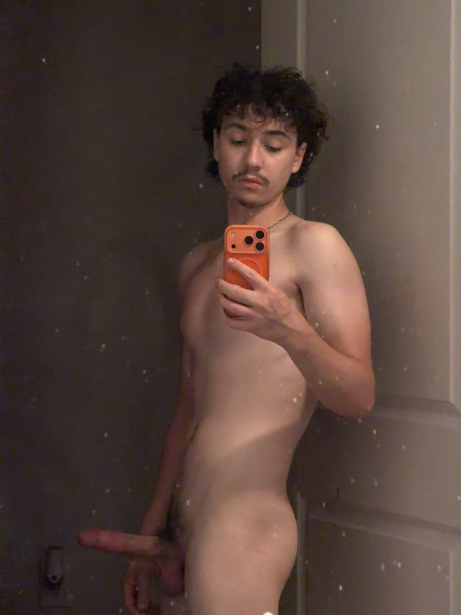 Unlnown208's tweet photo. Dm me if I can send u 🥜 vids 😋👀
#nsfw #nsfwtwtً  #horny #bwc #trade https://t.co/xZZaKSGTZ9