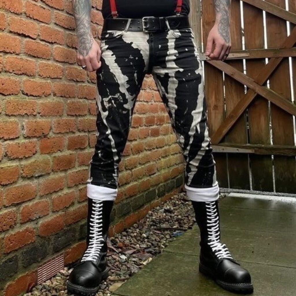 Cigarboii's tweet photo. An item on my Throne wishlist just got fully funded: Stretch denim Bleachers, Black skinny fit with exposed chunky back/full zip | Default Title. Thank you! https://t.co/rFqJiOfYLc #Wishlist #Throne https://t.co/1MCIz8mA4g