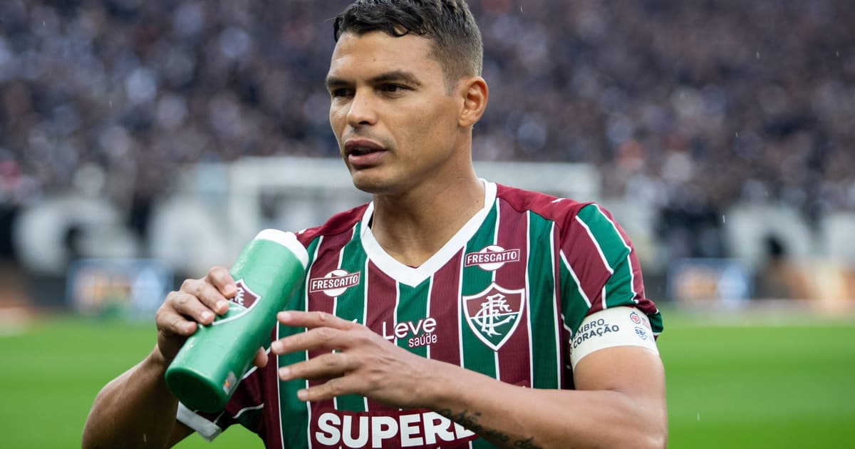 lance_flu's tweet photo. Thiago Silva se despede da família antes de retornar ao Fluminense: 'Nunca é fácil' www.​lance.​com.​br/fluminense/thiago-silva-se-despede-da-familia-antes-de-retornar-ao-fluminense-nunca-e-facil.​html https://t.co/hOa7b281Sh