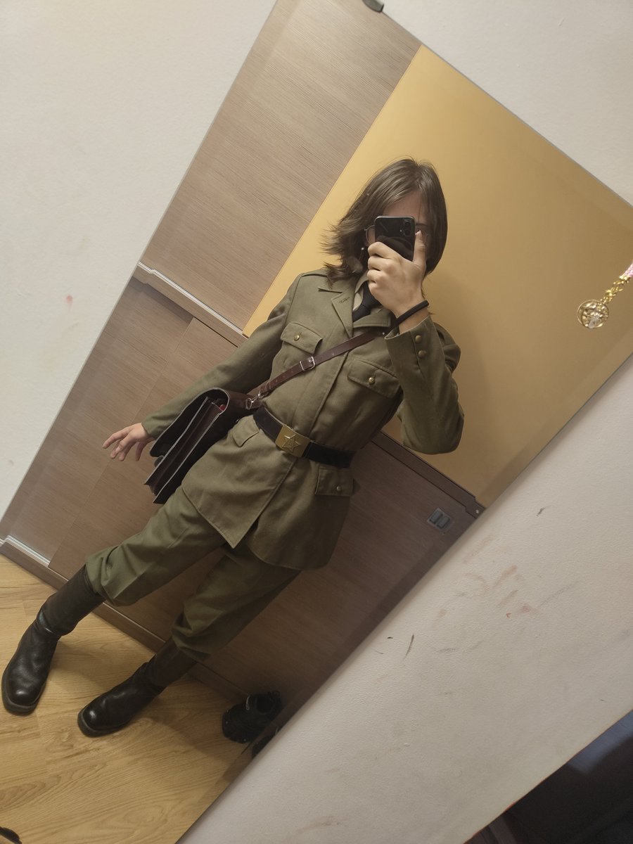 SonyaTheMaid's tweet photo. So I am with my comrades in front of the faculty building and this dude comes up to me and he is like "Yoo you are dressed up for a Sabaton concert!!"

Never felt more insulted, I hid my face under my helmet and walked away, saying I can't stand that band. https://t.co/d0rhIhGJcl