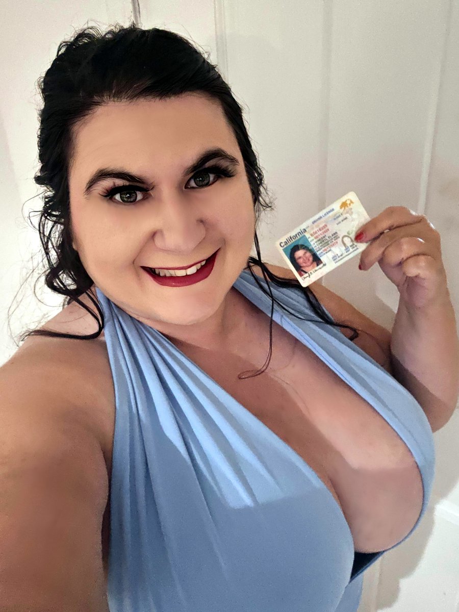 Euphie444's tweet photo. #exposed #webslut #fatpig #uglywhore #uglypig #hugetits #slut #fatslut #exxxposed #faketits #loosewhore https://t.co/uFBai2bP5C