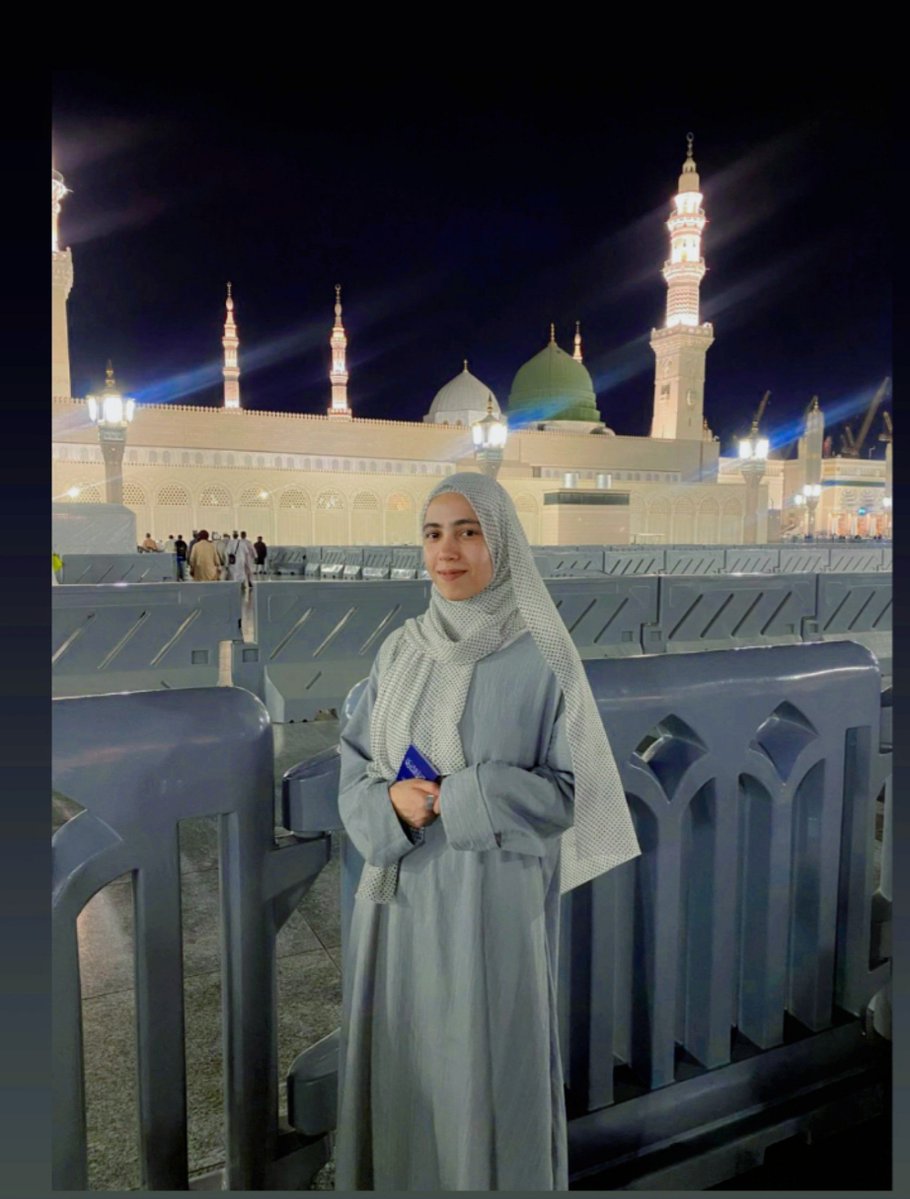 SehamRashed3's tweet photo. كنت زعلانة إن عيدميلادي قرب يجي قبل مااحقق اي انجاز ف حياتي لحد ماربنا كرمني  ومَن عليا بأعظم وأرقى انجاز،واحلى ذكرى والله ربنا يعودها🤍🤍 https://t.co/EfjIhOkNvC